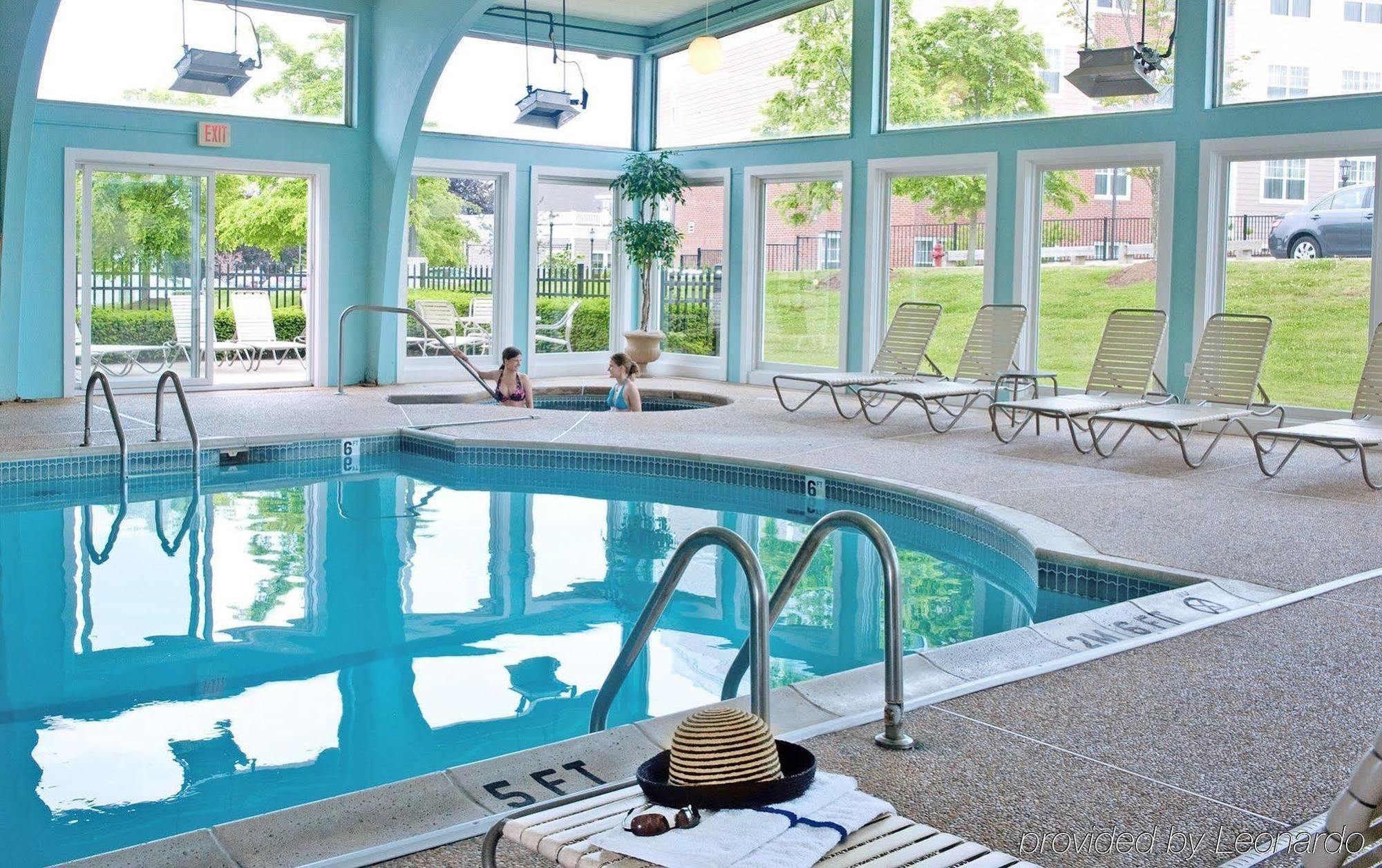 Howard Johnson By Wyndham Newport Area Motel Middletown